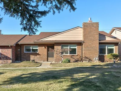 215 N 56th Ave APT 36, Yakima, WA, 98908