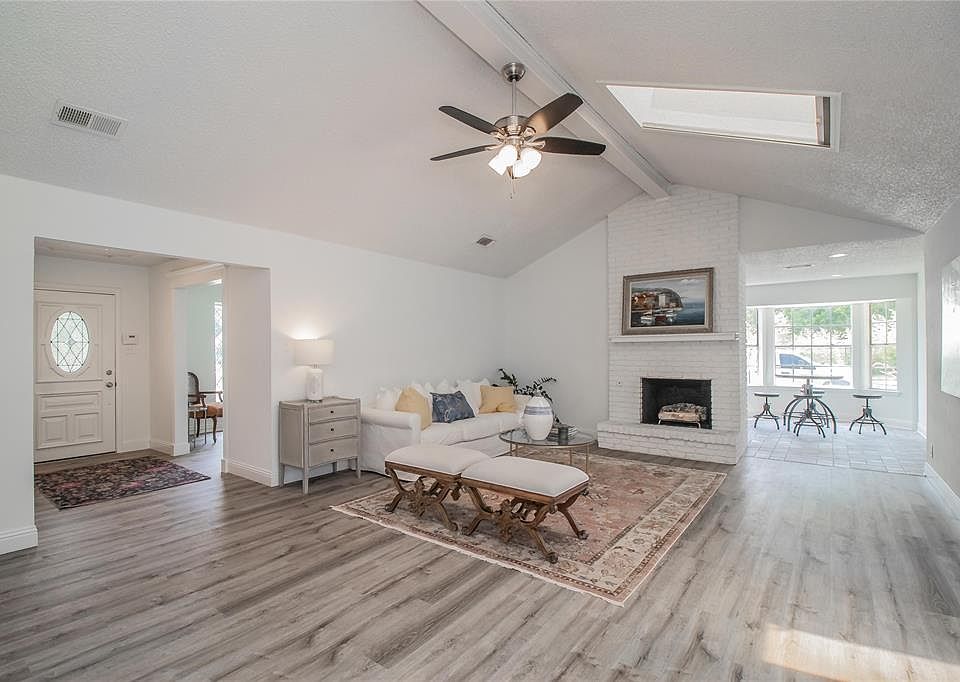 1st image of 2819 Wood Wind Dr