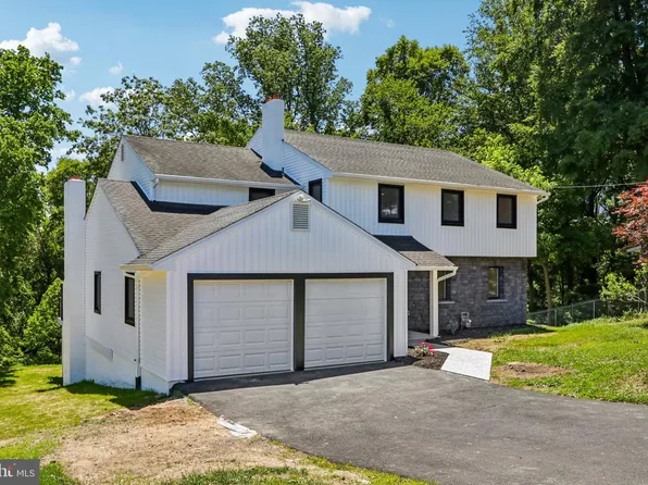 444 Rocksville Rd, Holland, PA 18966