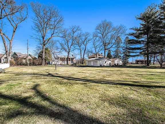 5th image of 23144 S Shore Dr