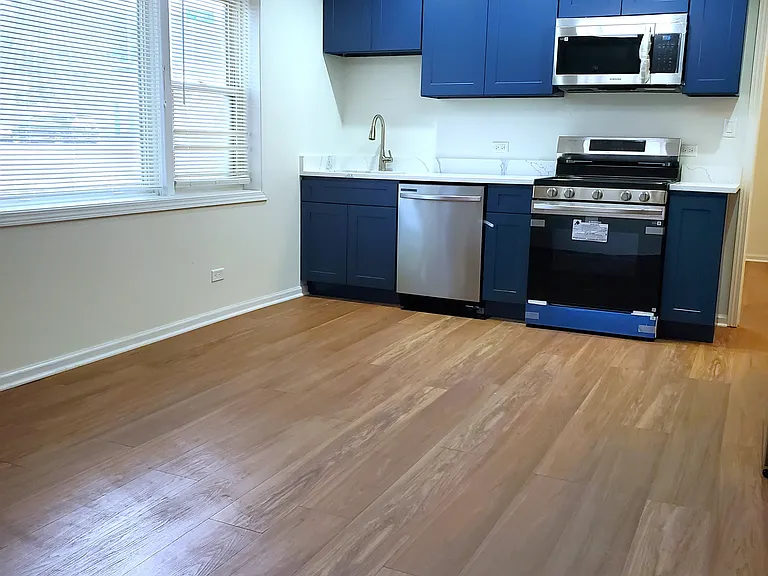 2900 W Foster Ave #GS — Photo 5