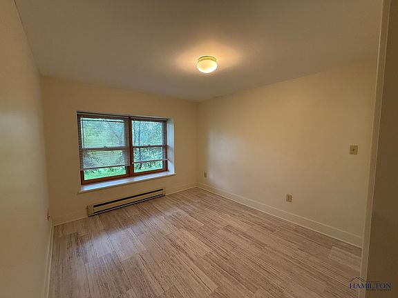 4th image of 12 E Lake Rd #2