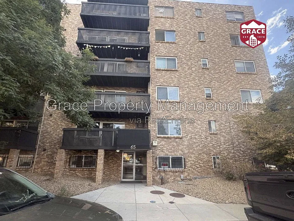 65 N Clarkson St #107