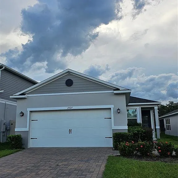 2927 Sanctuary Dr — Photo 4