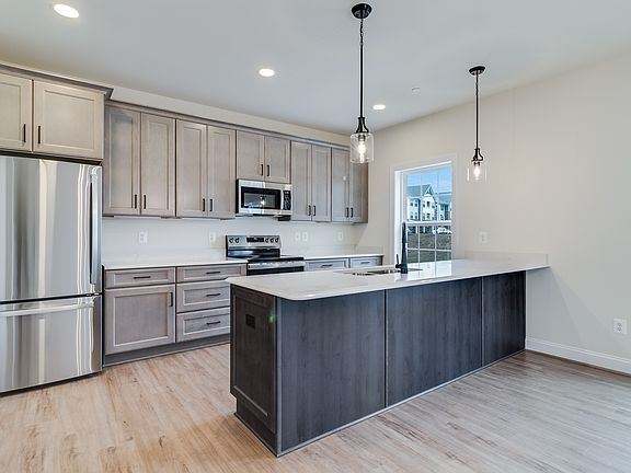 7th image of this home