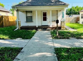236 W 10th St, Junction City, KS 66441