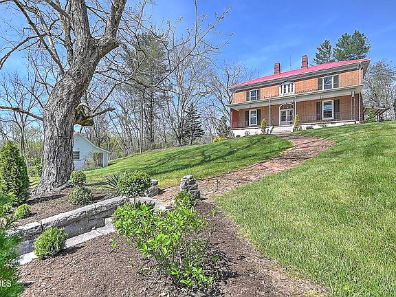4th image of 2061 King College Rd