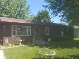 904 W Gorman St, Elkhorn, WI 53121