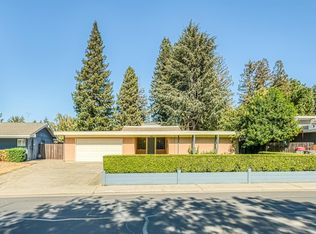 8821 Williamson Dr, Elk Grove, CA 95624