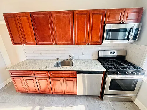 459 Kennedy Blvd #16E Photo 1