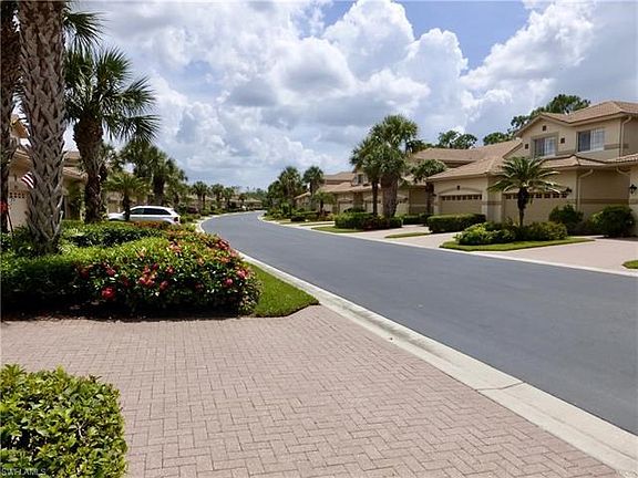3rd image of 3966 Bishopwood Ct W Unit 202