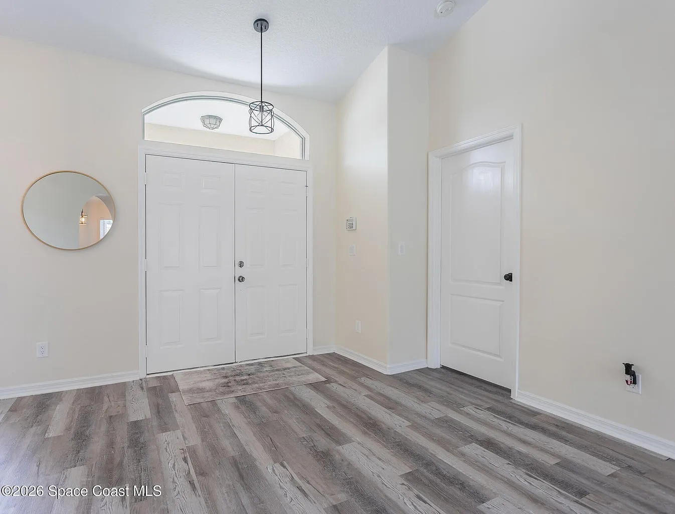 4920 48th Place - 1 — Photo 3