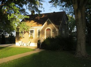 1213 Sycamore St, Crown Point, IN 46307