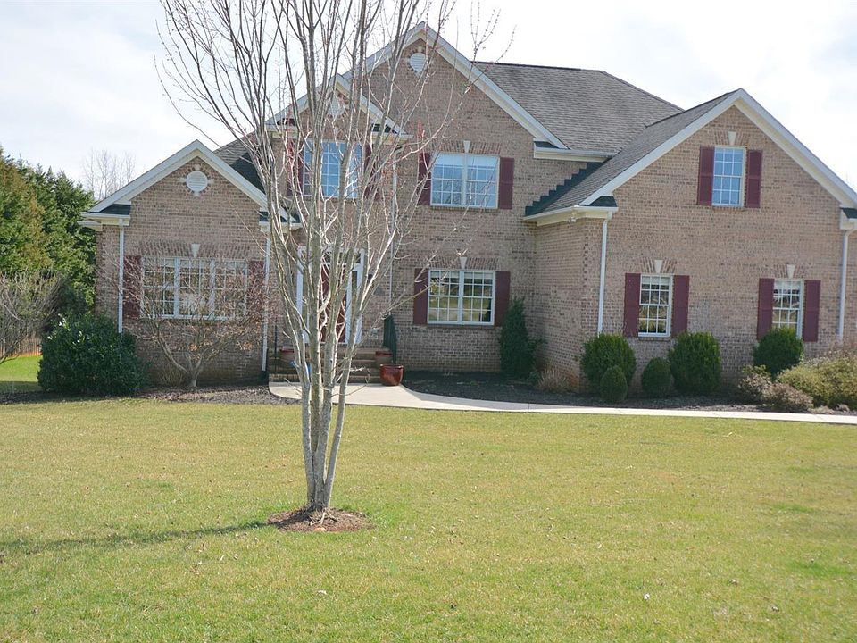 1st image of 1201 Lake Meadow Ln