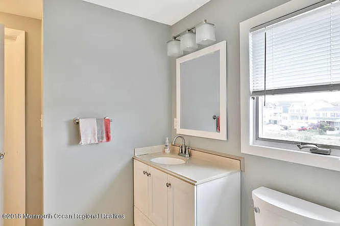 127 Trenton Ave — Photo 14