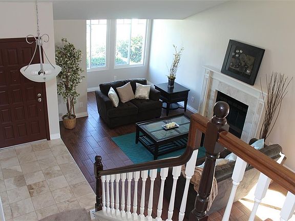 Entrance/Living Room