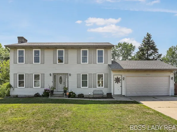 2486 Thorn Creek St SE, Kentwood, MI 49508