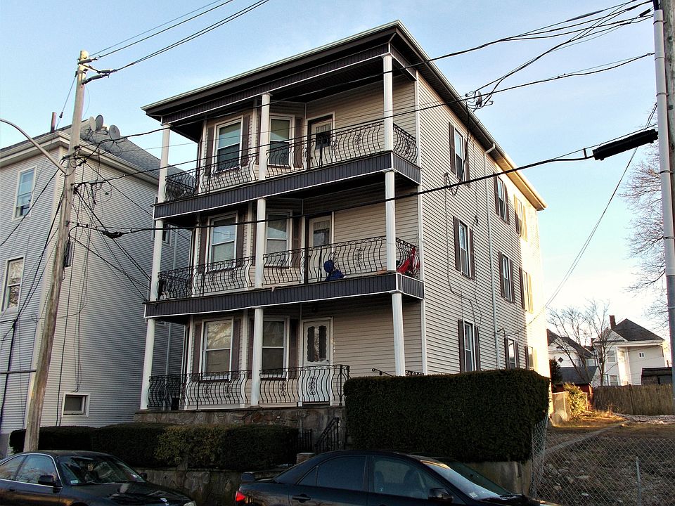 1st image of 8 Woodlawn St