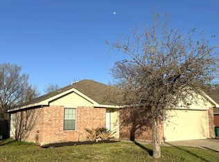 12105 Shine Ave, Rhome, TX 76078