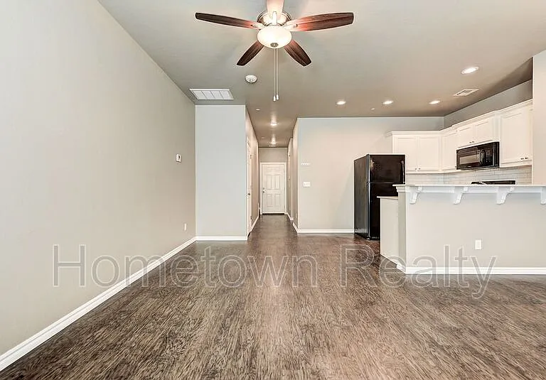 788 SW 13th St — Photo 10
