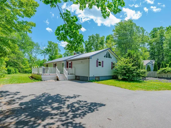 15 Vine Street #B, South Berwick, ME 03908