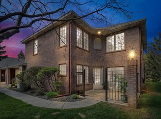 1423 Hunter Hill Rd, Hudson, WI 54016