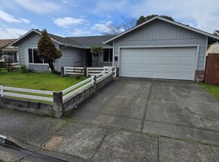 7685 Beverly Dr, Rohnert Park, CA 94928