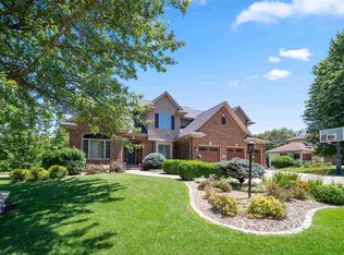 2261 Brown Deer Rd, Coralville, IA 52241