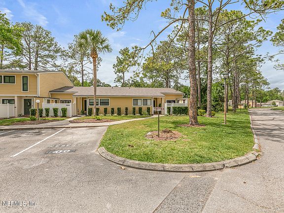 2nd image of 7800 LAS CANAS Court