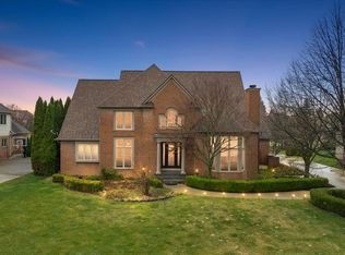 2648 Pebble Beach Dr, Oakland, MI