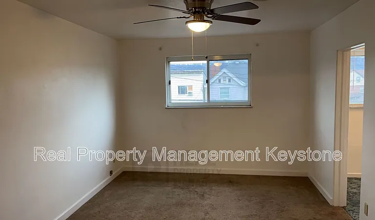 403 Ohio Ave #2 — Photo 6