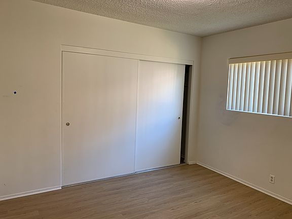 5th image of 454 S Oak Knoll Ave APT 6