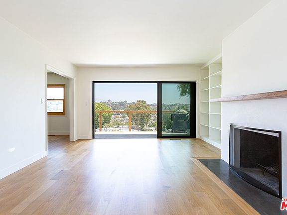 4th image of 4238 Caledonia Way