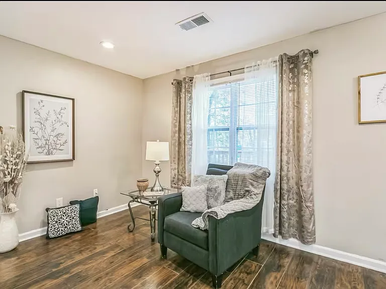 5121 Martins Crossing Rd — Photo 15