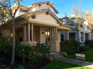 550 Minton Ln, Mountain View, CA 94041