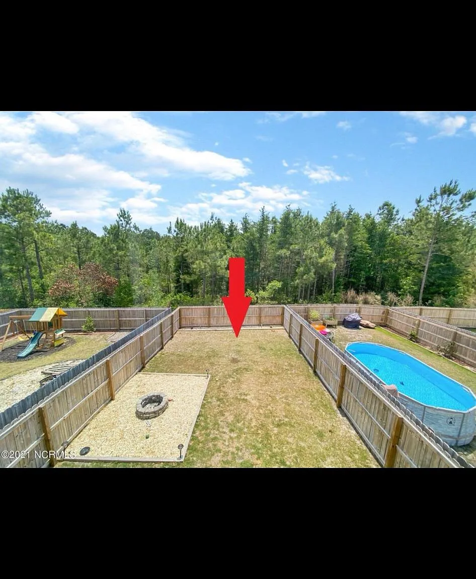 3 bed, 2.5 bath, 1569 sqft, $1,750 — Photo 2