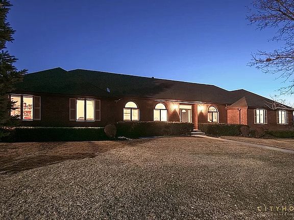 3rd image of 115 W Westview Dr