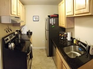 385 Dorchester St #B4v, Boston, MA 02127
