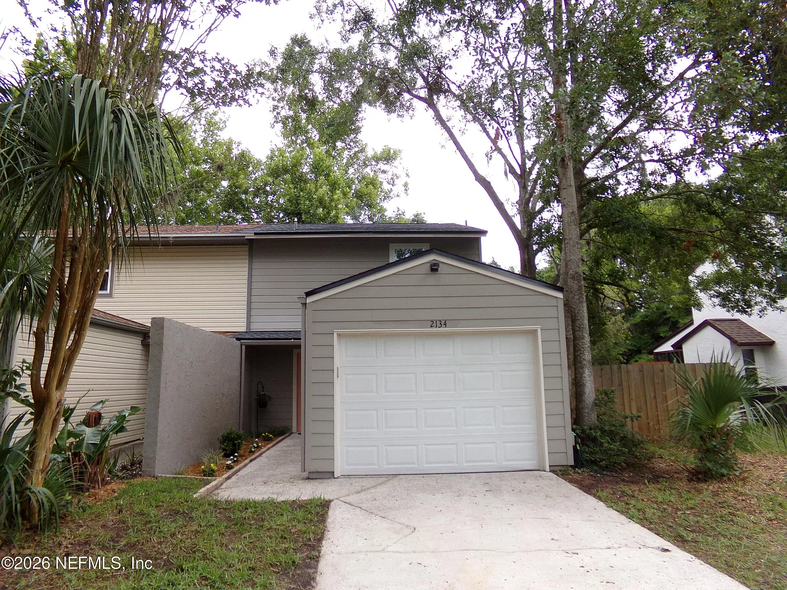 2 bed, 1.5 bath, 1321 sqft, $2,300 — Photo 4