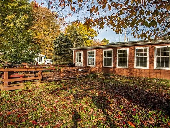 4th image of 4459 Forest Dr