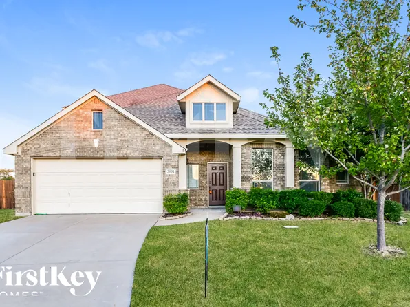 3601 Royal Ct, Midlothian, TX 76065