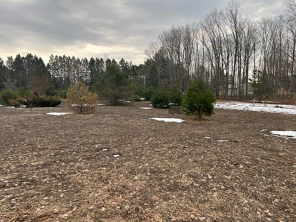 5th image of Quarter Line Rd