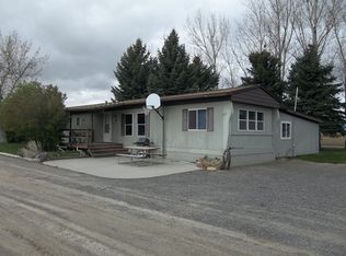 1220 Ln 11 1/2, Powell, WY 82435