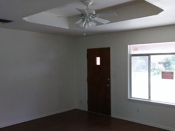 2nd image of 125 E Hurst St