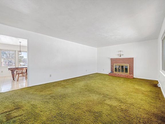 2nd image of 3525 McDaniel Dr
