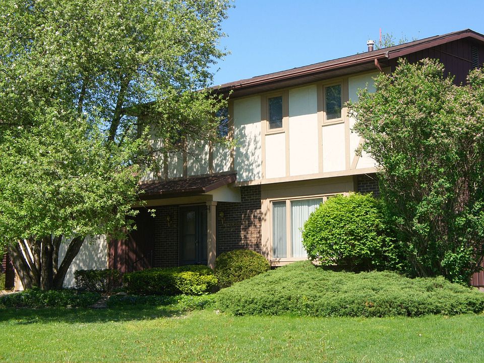 1st image of 1435 Hampshire Dr