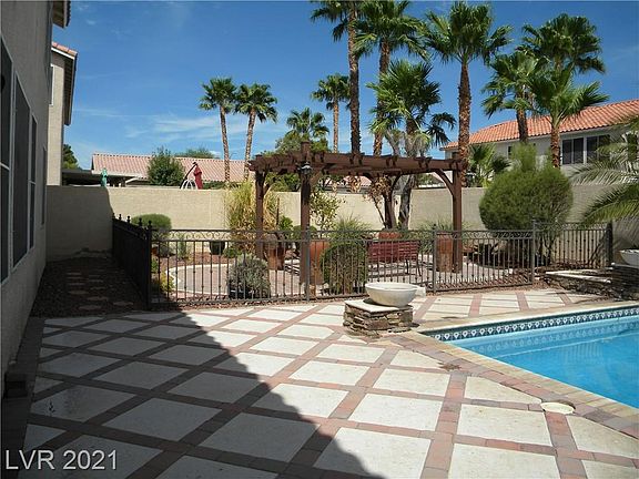 4th image of 916 Bear Gulch Ct