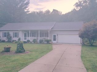 1930 Knight Rd, Akron, OH 44306