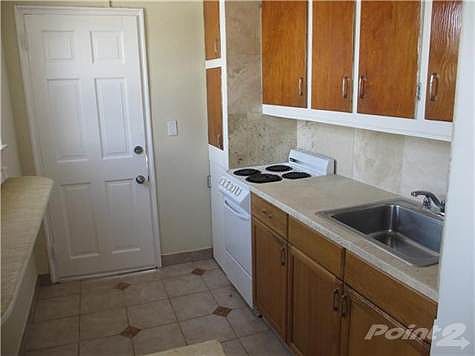 5th image of 6940 Bay Dr APT 6