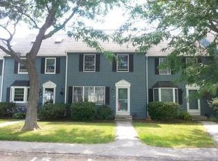15 Orchard Hills Pkwy, Bangor, ME 04401